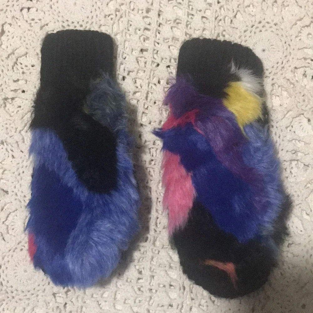Faux Fur Ear Muffs, Gloves & Scraf Set